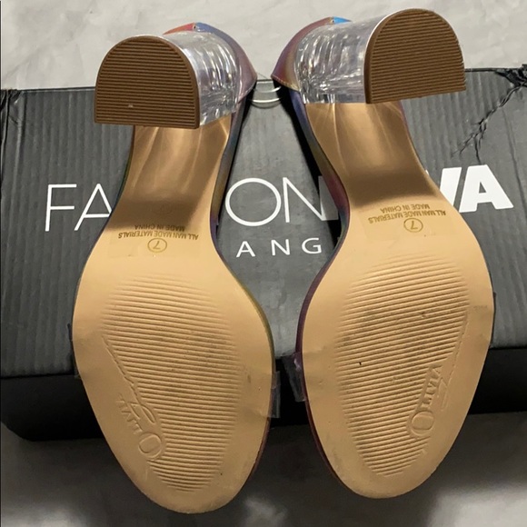 Heels - Picture 4 of 5